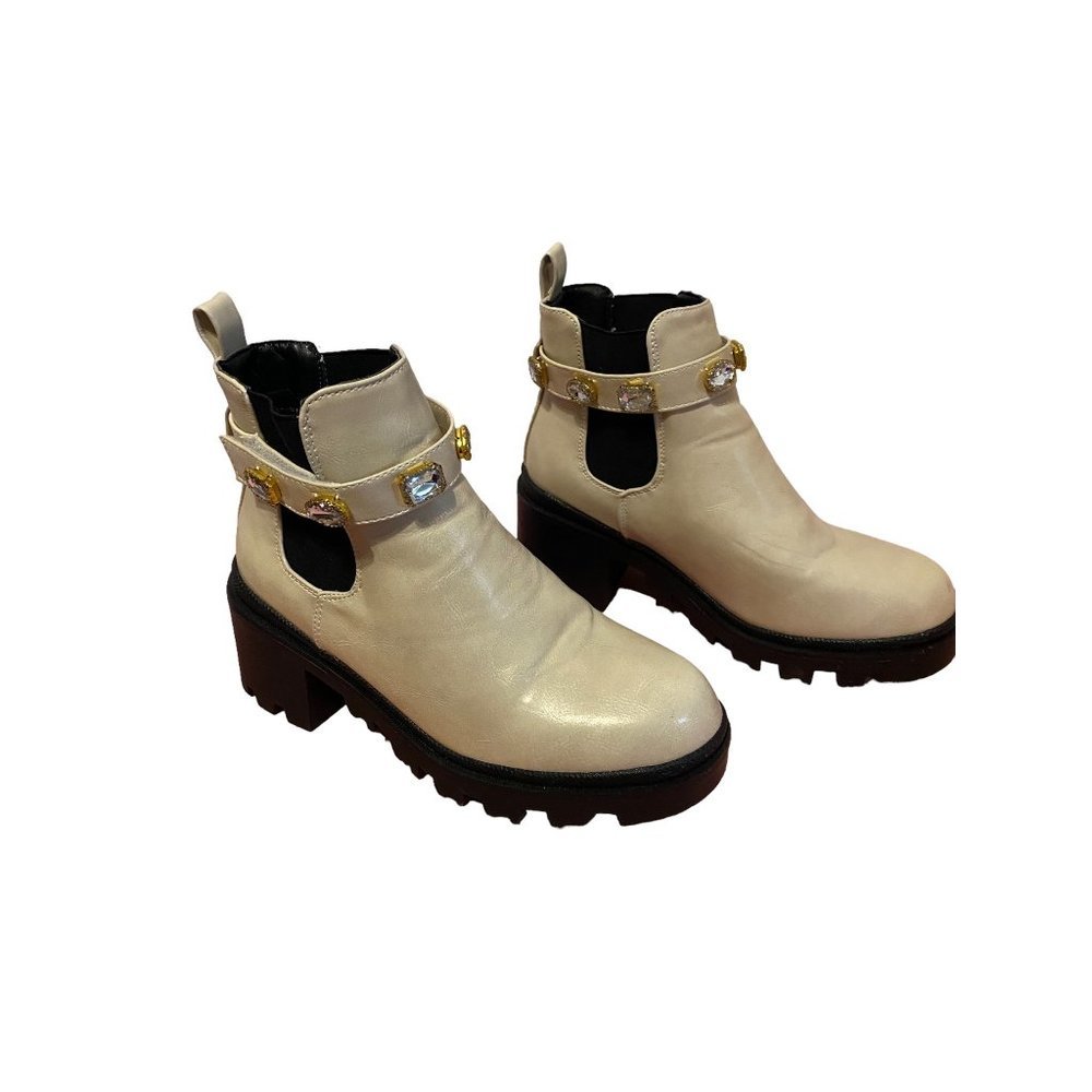 Nicole Miller Women Sz 6 Ivory Faux Leather Jeweled Lug Sole Chelsea Ankle Boot